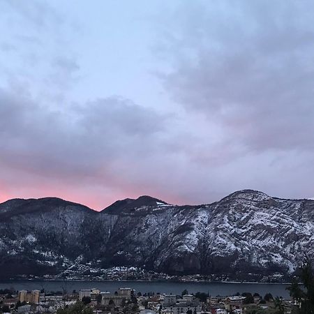 Il Mallo Verde - Lake Como B&B マンデッロ・デル・ラーリオ エクステリア 写真