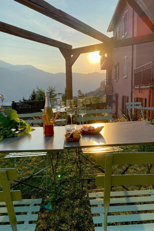 Il Mallo Verde - Lake Como B&B マンデッロ・デル・ラーリオ エクステリア 写真
