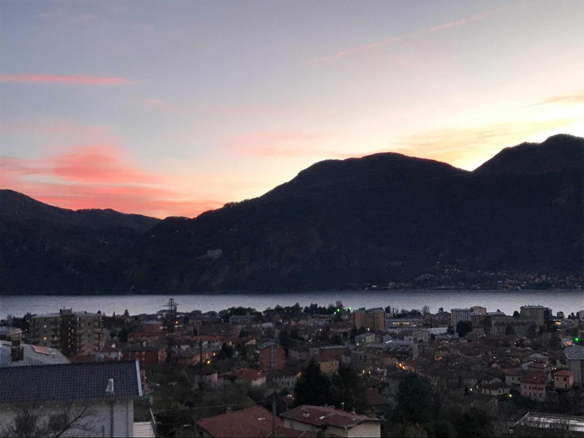Il Mallo Verde - Lake Como B&B マンデッロ・デル・ラーリオ エクステリア 写真